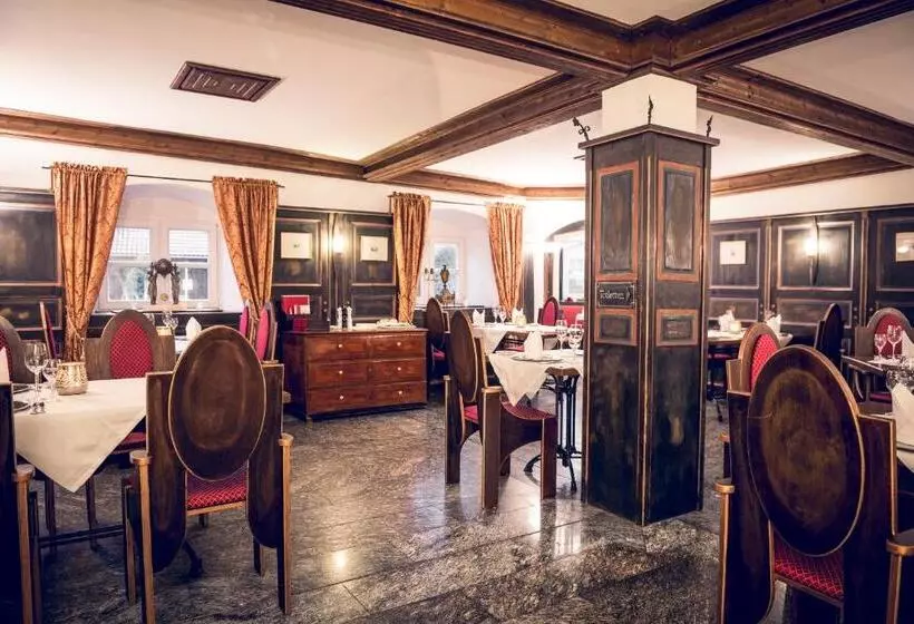 Schlosshotel Neufahrn