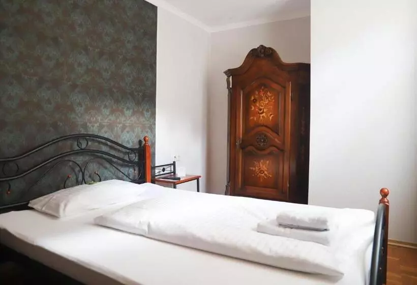 בית מלון כפרי Schwarzer Adler