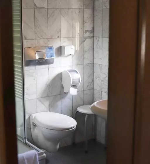 בית מלון כפרי Schwarzer Adler