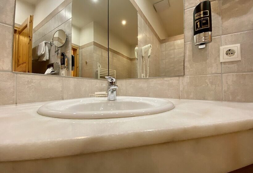 Waldhotel Zum Bergsee Damme