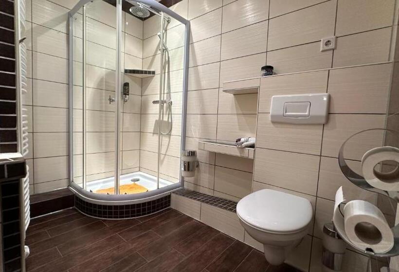 Отель Wernerwald