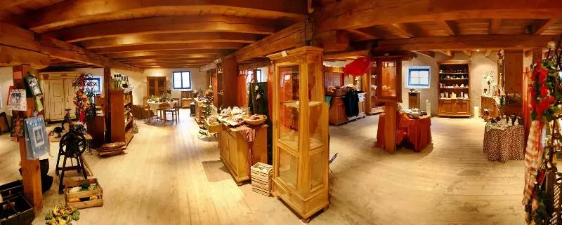 ホテル Worners Schloss Weingut & Wellness