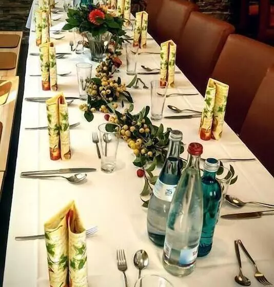 Отель Zur Sonne