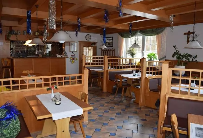 ペンション Gasthof Zur Länd