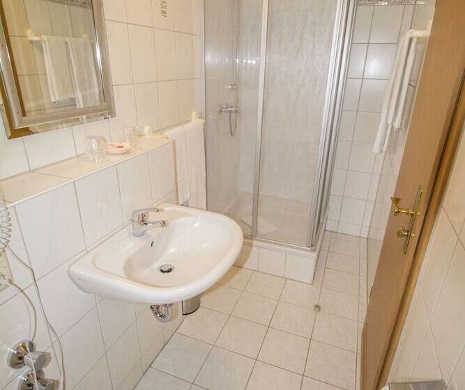 Pensão Gasthof Zur Länd