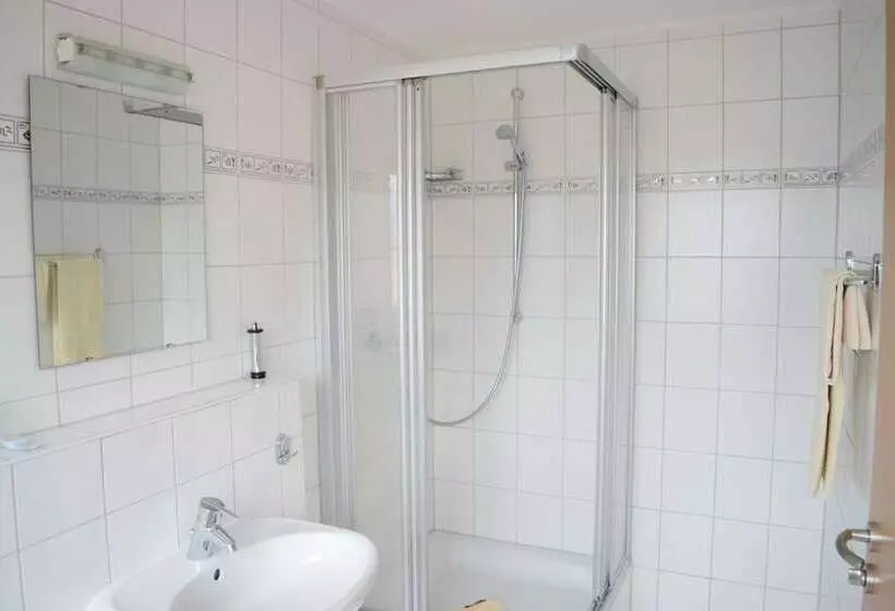 ペンション Gasthof Zur Länd