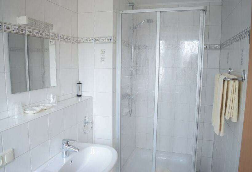 Pensão Gasthof Zur Länd