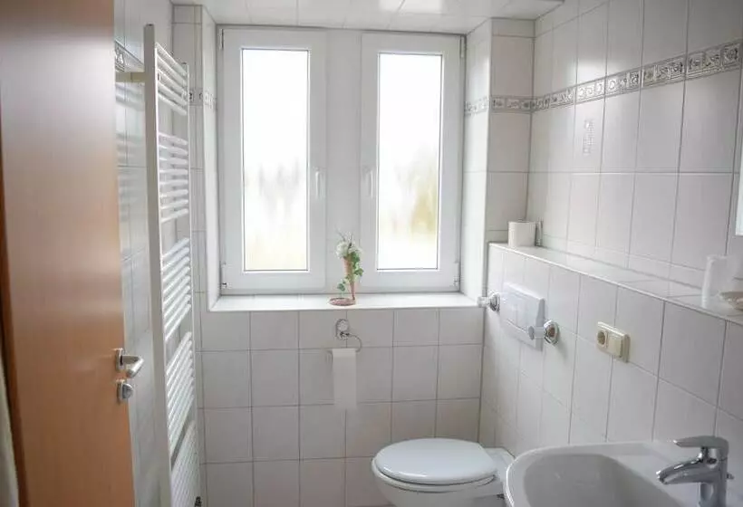 ペンション Gasthof Zur Länd