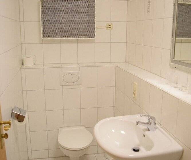 Pensão Gasthof Zur Länd