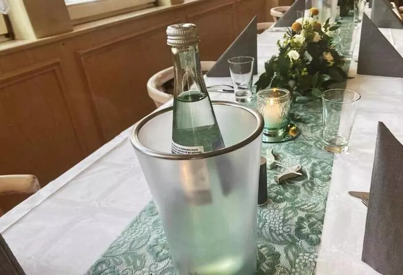 פנסיון Zur Sonne