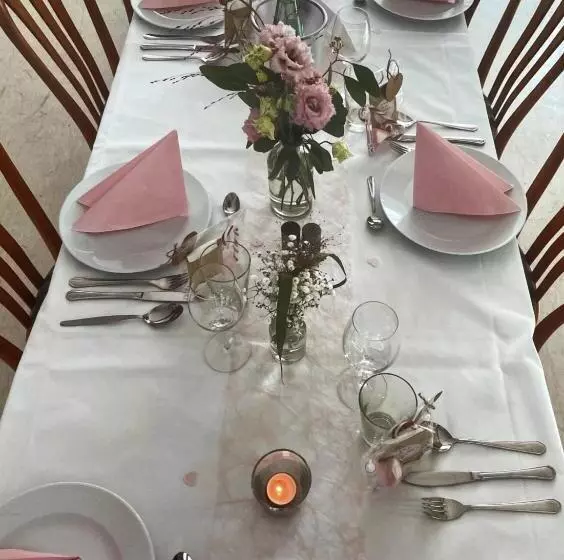 פנסיון Zur Sonne