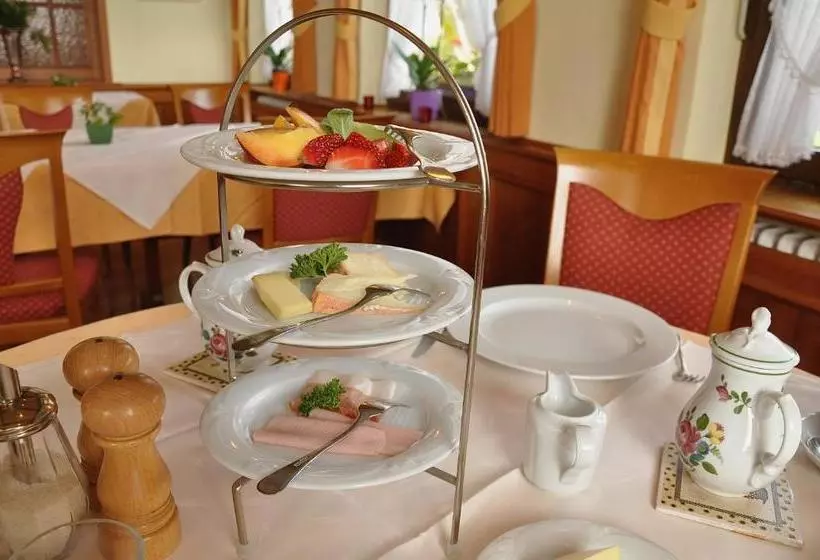 Waldhotel Fehrenbach