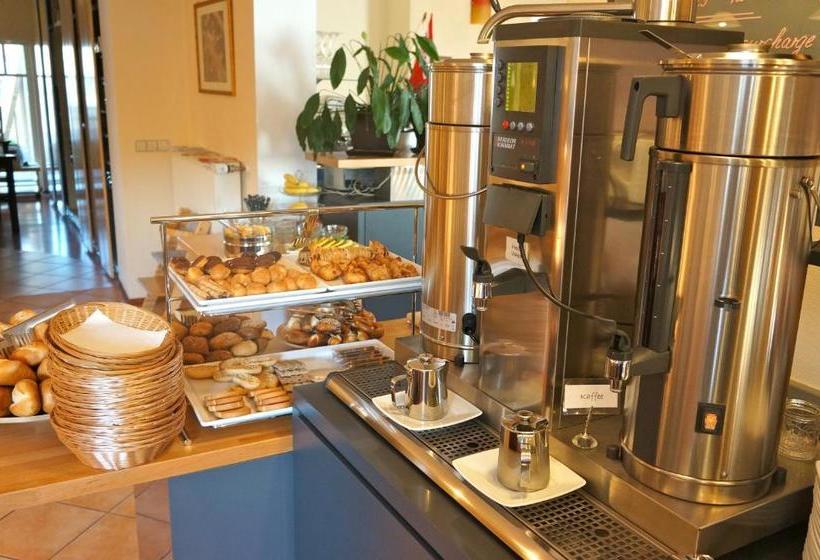 Bed and Breakfast Pension Futterknecht