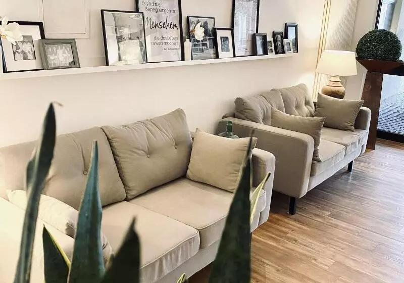 Отель Deutsches Haus