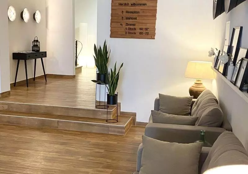 Отель Deutsches Haus