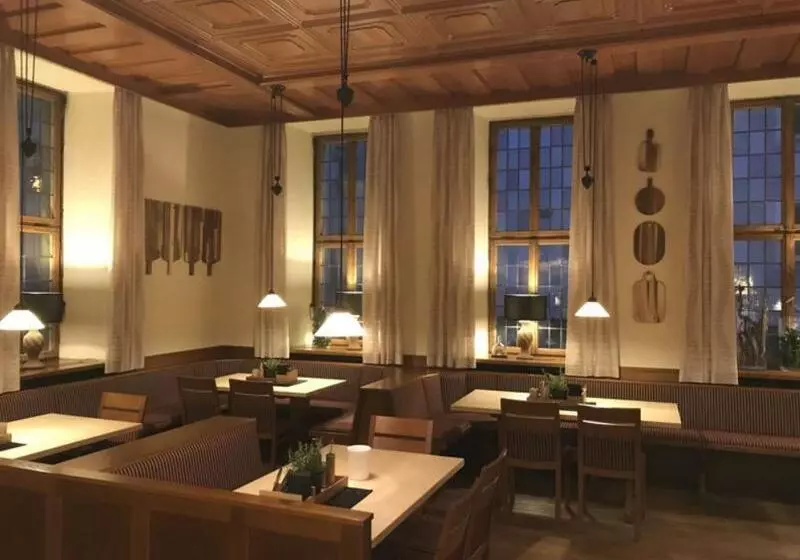 Отель Deutsches Haus