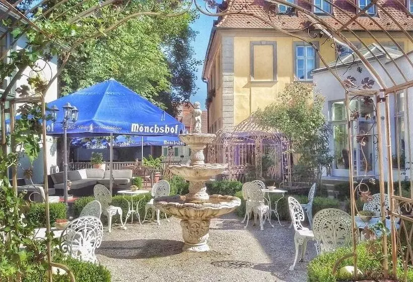 Отель Goldener Adler Garni