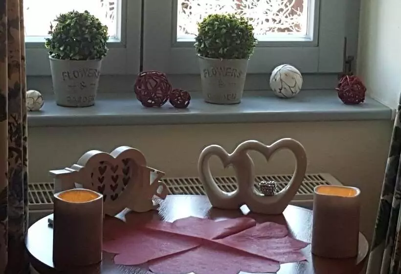 Отель Goldener Adler Garni