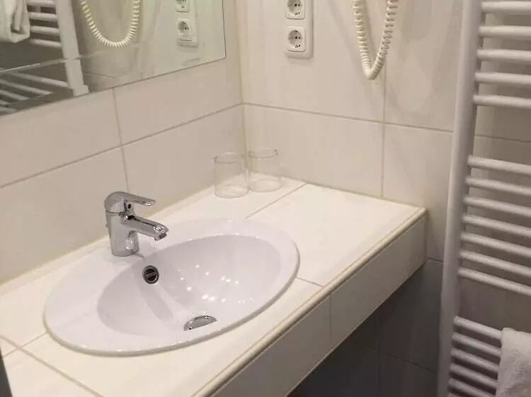 Отель Haus Am Wald