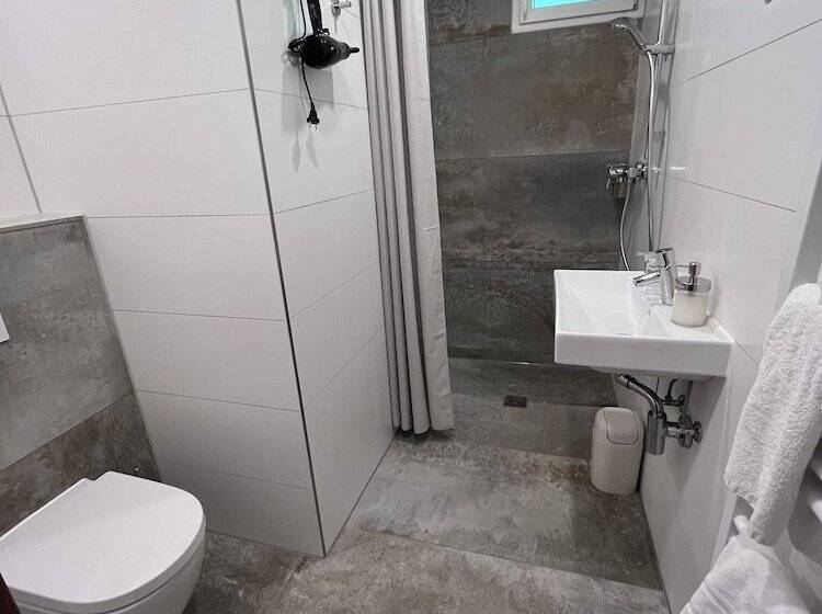 Hotelli Haus Am Wald