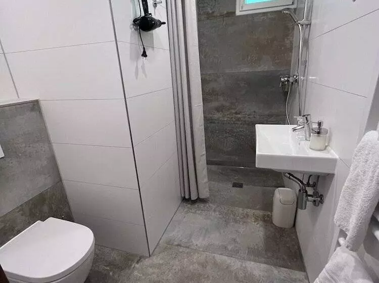 Отель Haus Am Wald