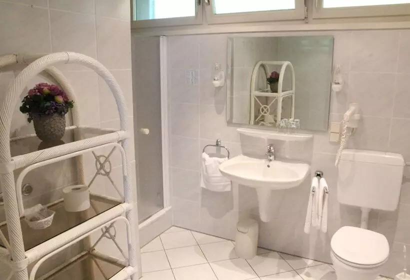 Отель Haus Am Wald