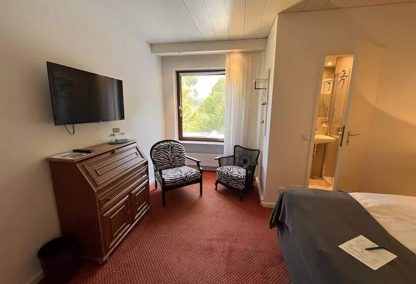 Отель Haus Am Wald