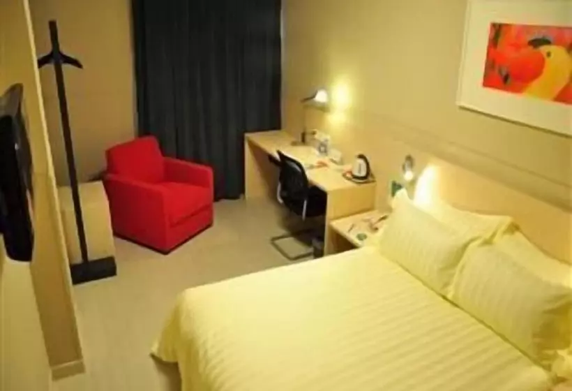 Отель Jinjiang Inn Dongying West Second Road