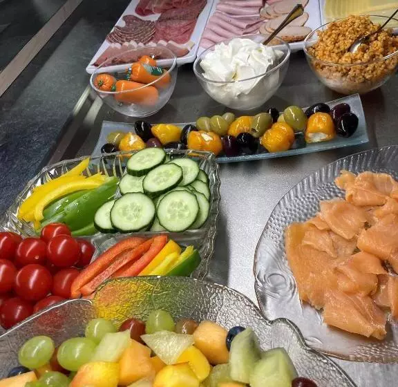 ホテル Konradp Holzkirchen