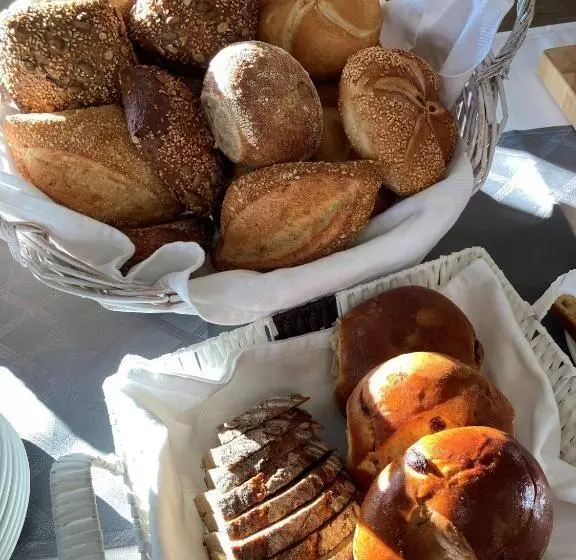 ホテル Konradp Holzkirchen