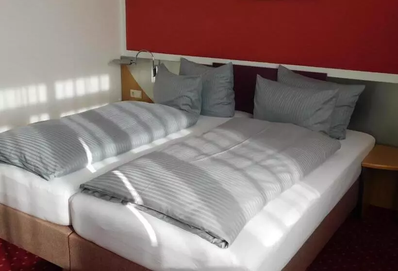 ホテル Konradp Holzkirchen