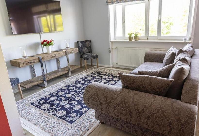 Szálloda Konradp Holzkirchen