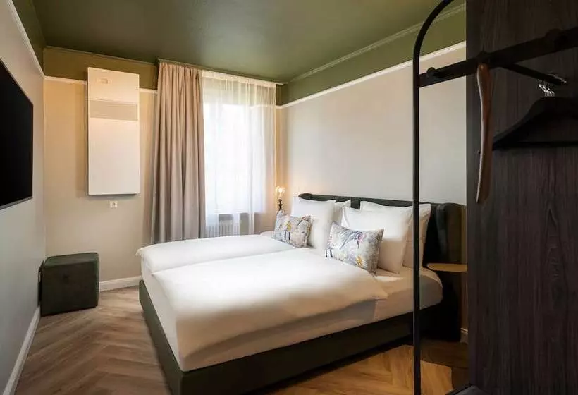 Отель Maison Viktoria Augsburg