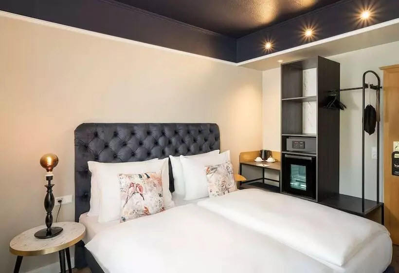 Отель Maison Viktoria Augsburg