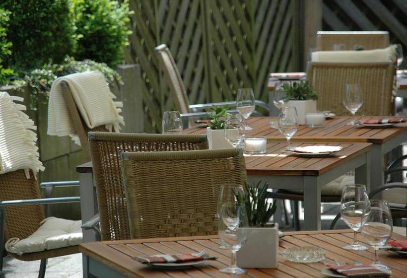 ホテル Mayers Waldhorn   Zwischen Reutlingen Und Tübingen