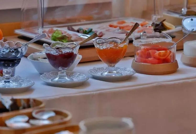 בית מלון כפרי Mayers Waldhorn   Zwischen Reutlingen Und Tübingen