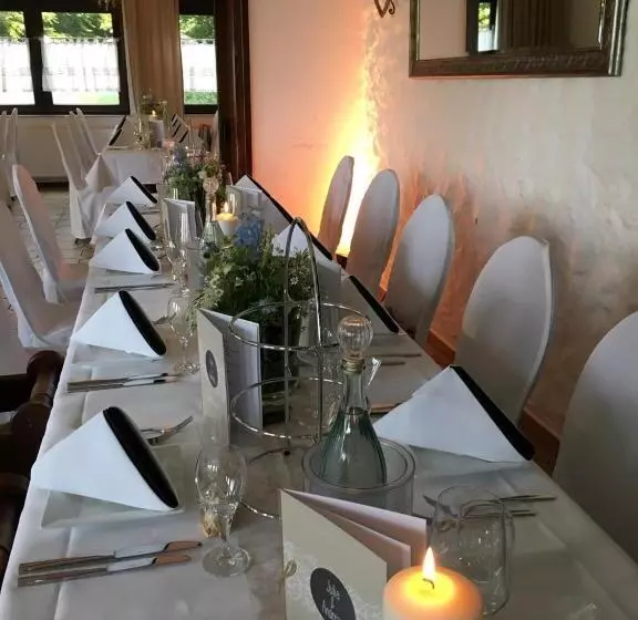 בית מלון כפרי Waldschloss