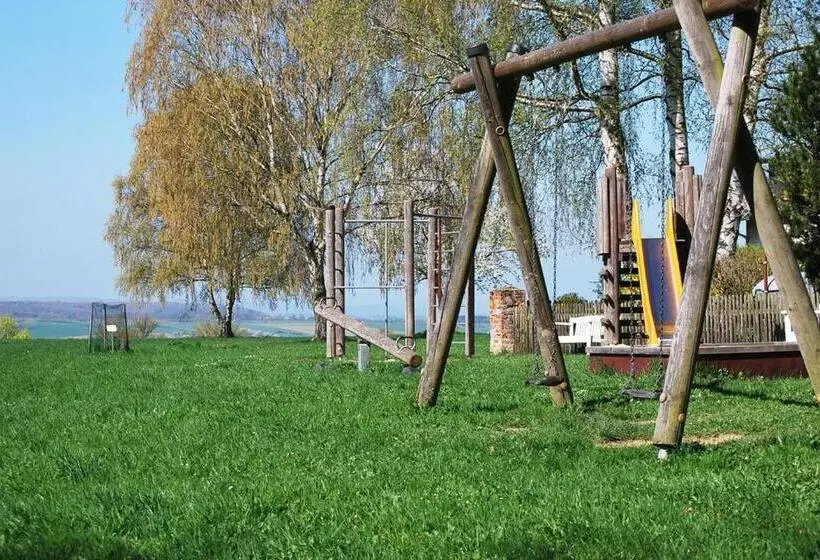 בית מלון כפרי Waldschloss