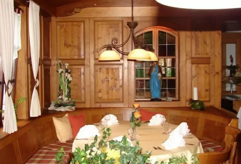 Landhotel Vierjahreszeiten