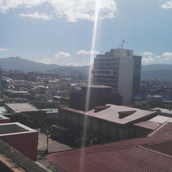 Nuevo Maragato Hotel & Hostel