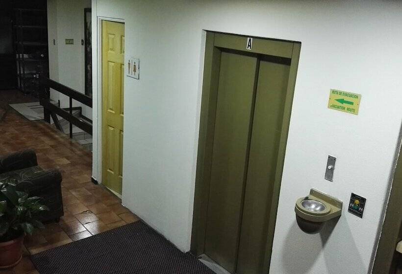 Nuevo Maragato Hotel & Hostel