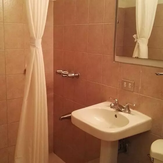 Nuevo Maragato Hotel & Hostel