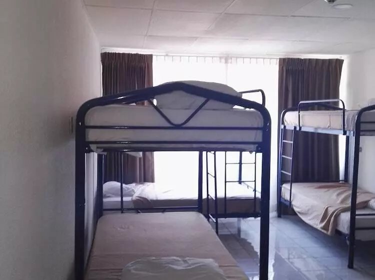 Nuevo Maragato Hotel & Hostel