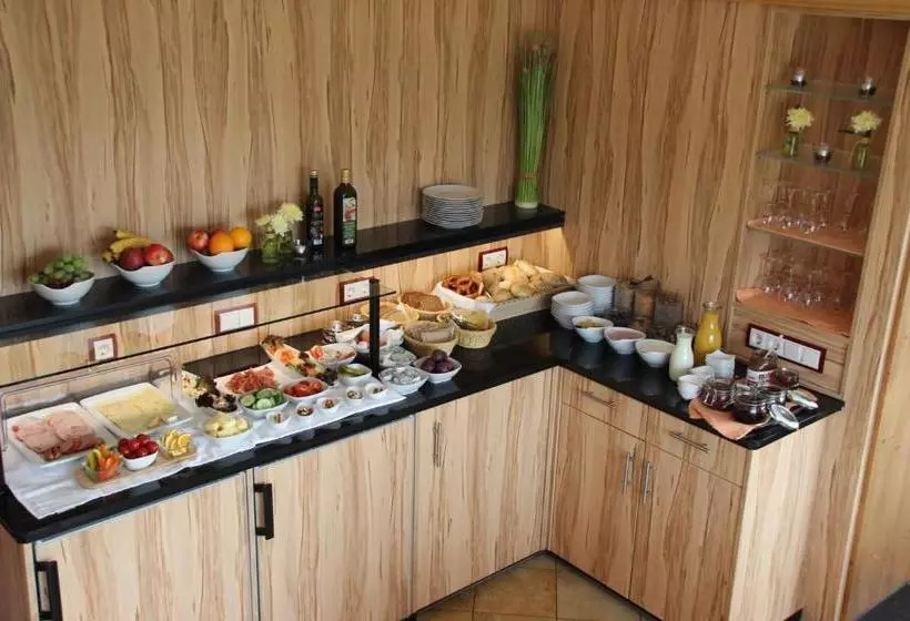 Пансион Landgasthof Café Anni