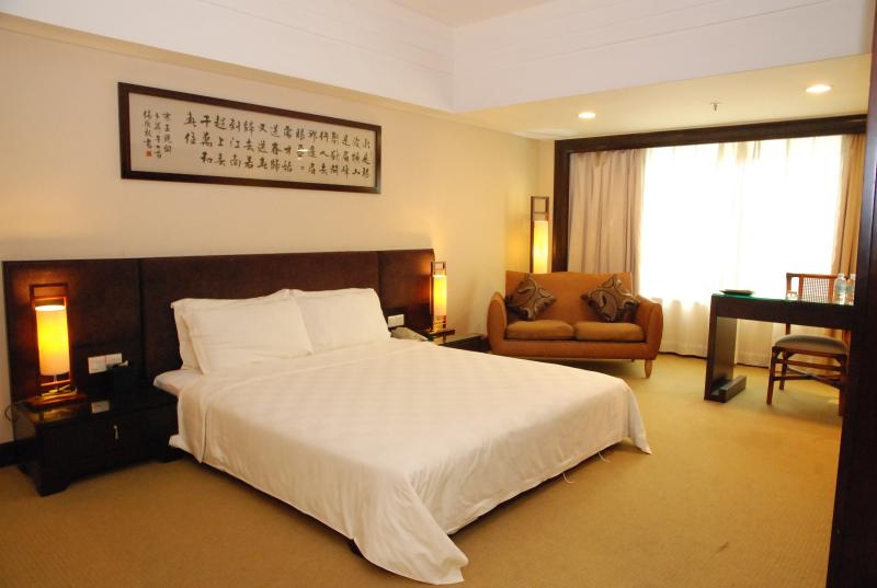 בית מלון כפרי Kande Club