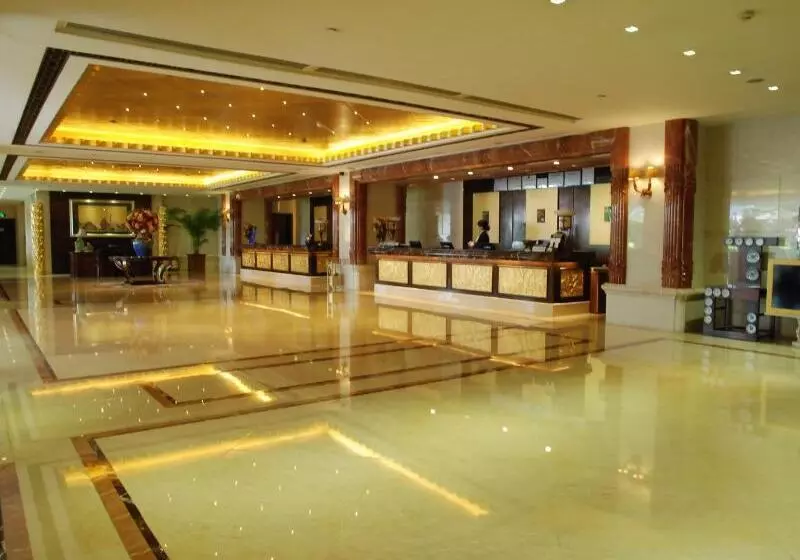 בית מלון כפרי Kande Club