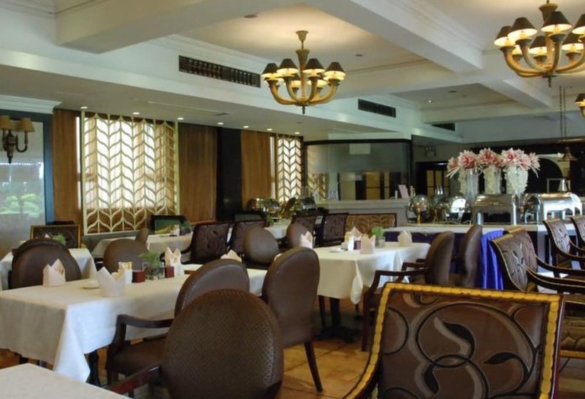 בית מלון כפרי Kande Club