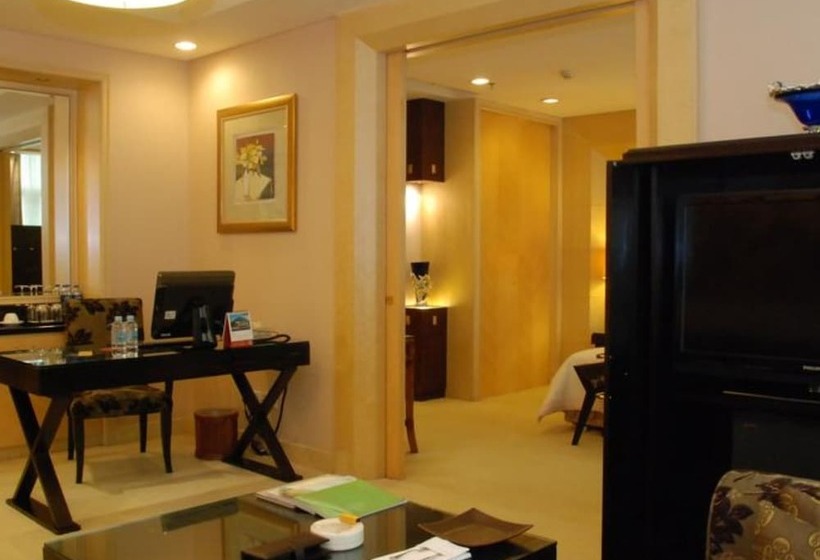 בית מלון כפרי Kande Club