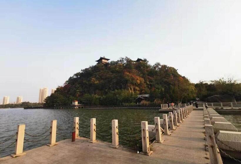 בית מלון כפרי Jinjiang Inn Zhenjiang Suzhou University Suning Plaza