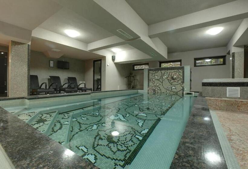 Vila 6ato Hotel & Wellnes